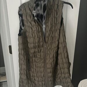 Women's LONG boutique reversible Quilted Vest (worn twice)